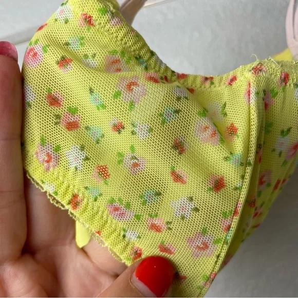 Victoria's Secret Butter Yellow and Pink Floral Bra Padded Demi Size 36D - Picture 9 of 9